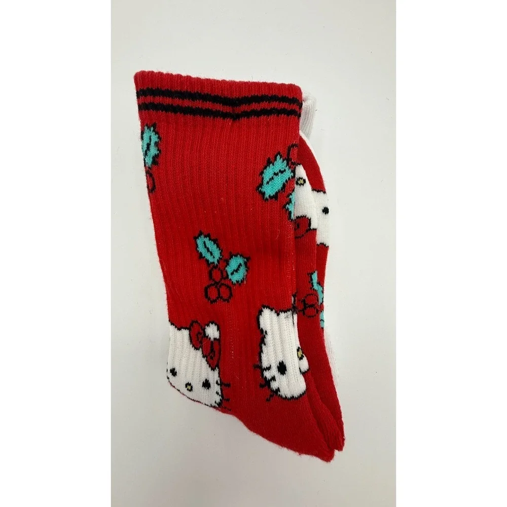 Hello Kitty Christmas Crew Socks‎ 2 Pair Apples Holiday Size 4-10